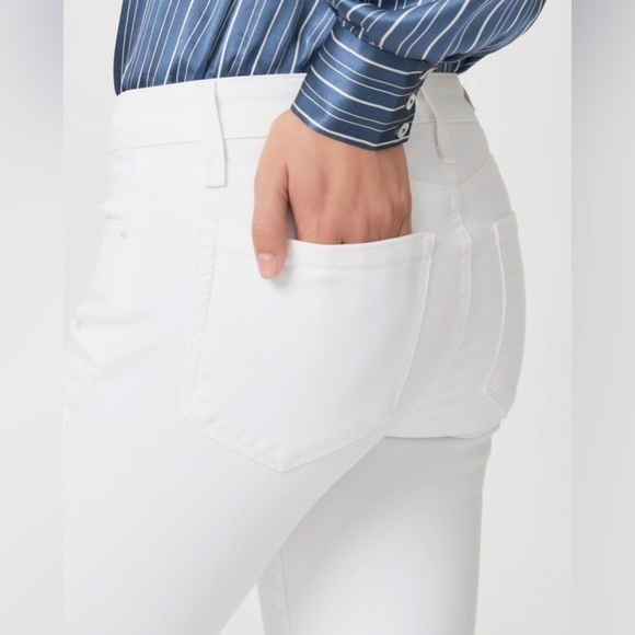 Paige Verdugo Crop - Picture 3 of 9